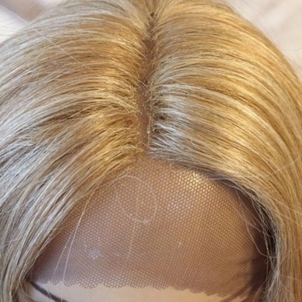 Honey blonde lace front wig straight hair - Picture 5 of 5